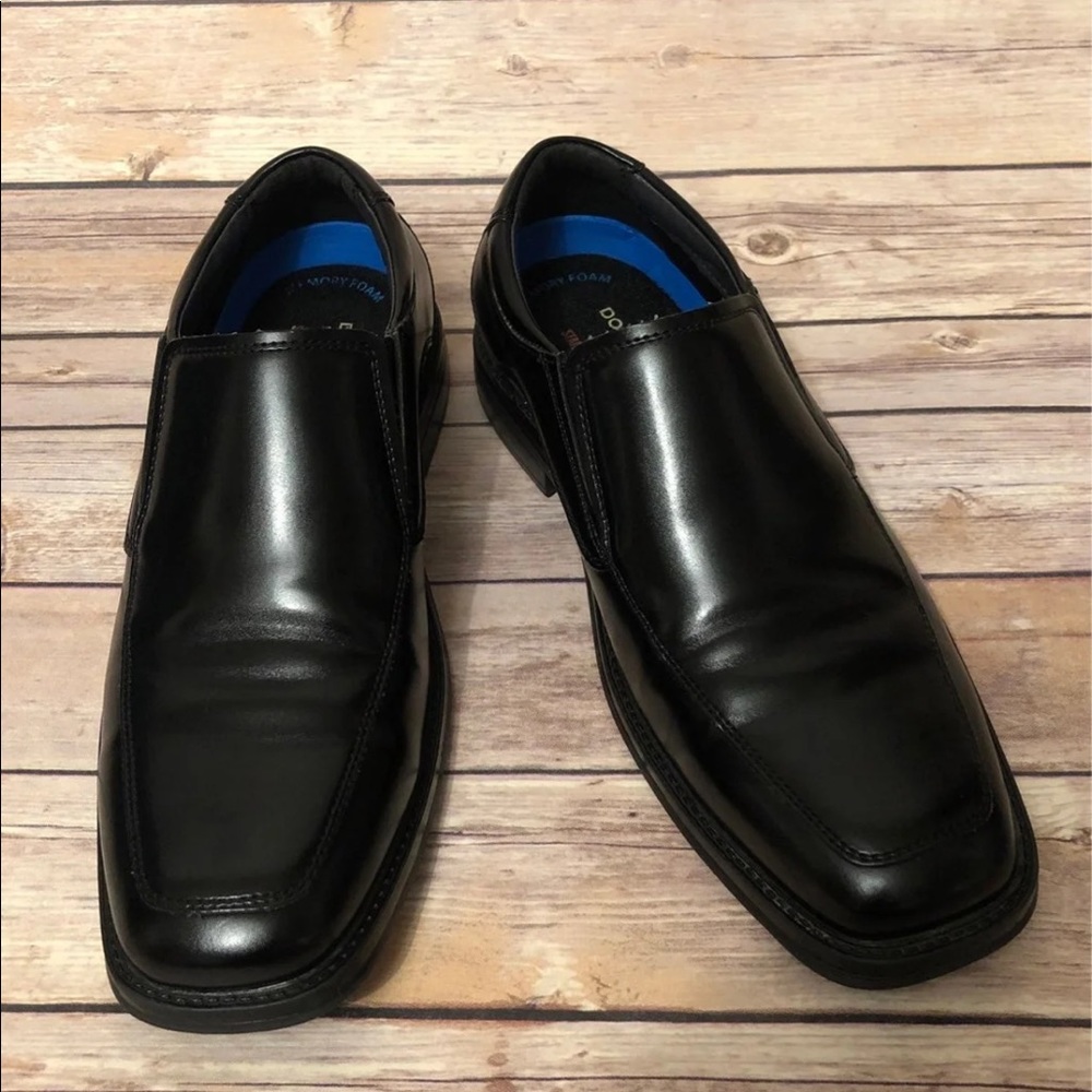 DOCKERS Black Slip-On Men’s Dress Shoe 8